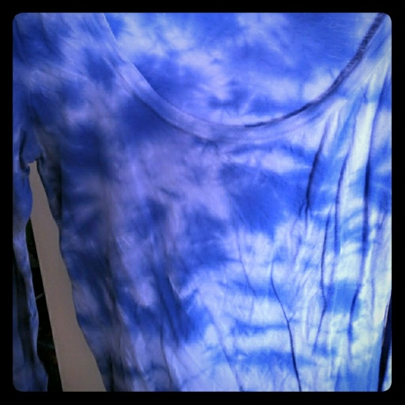 t-shirt - Picture 1 of 8